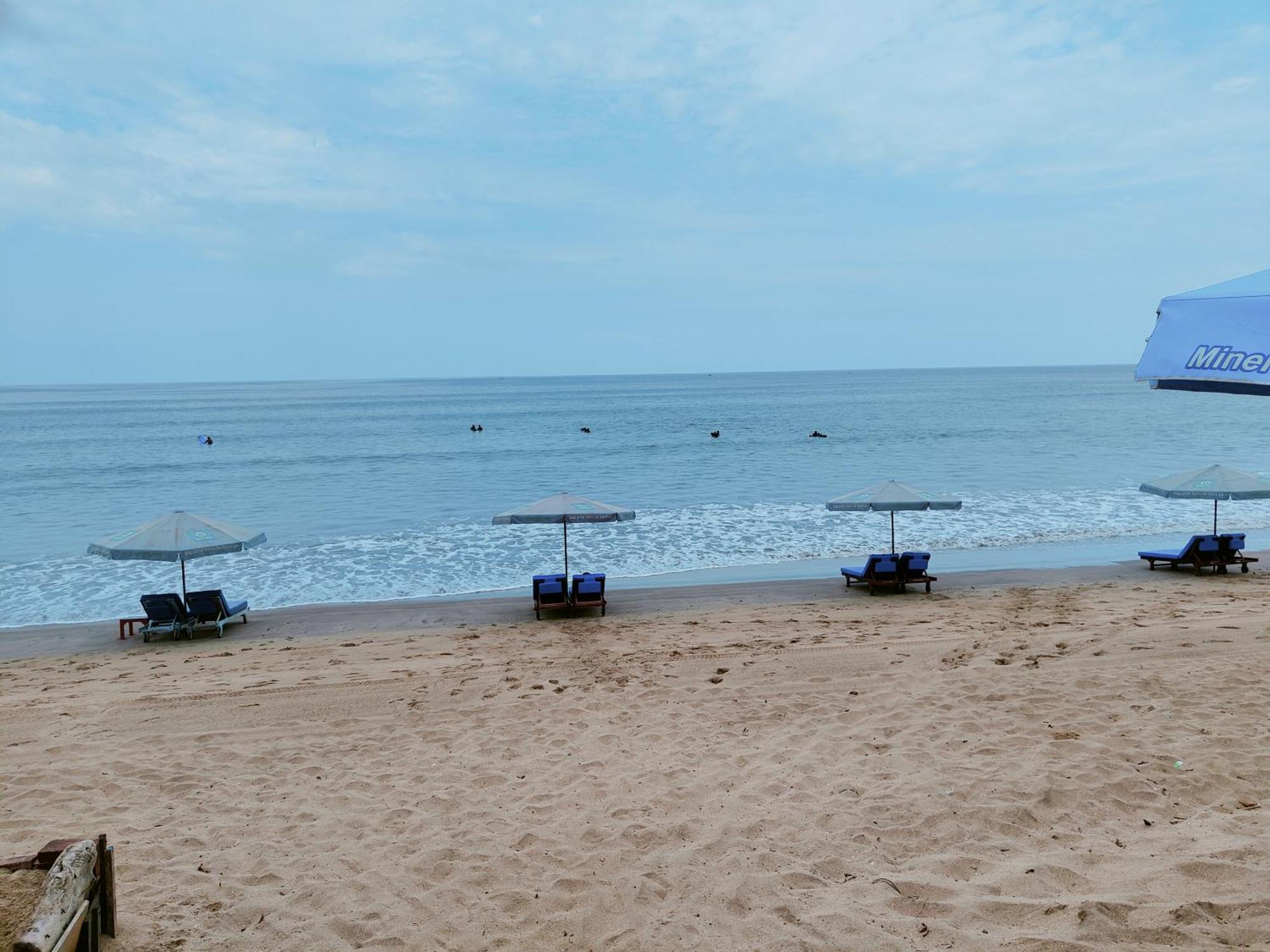 Berlian Inn Kuta Beach Екстер'єр фото