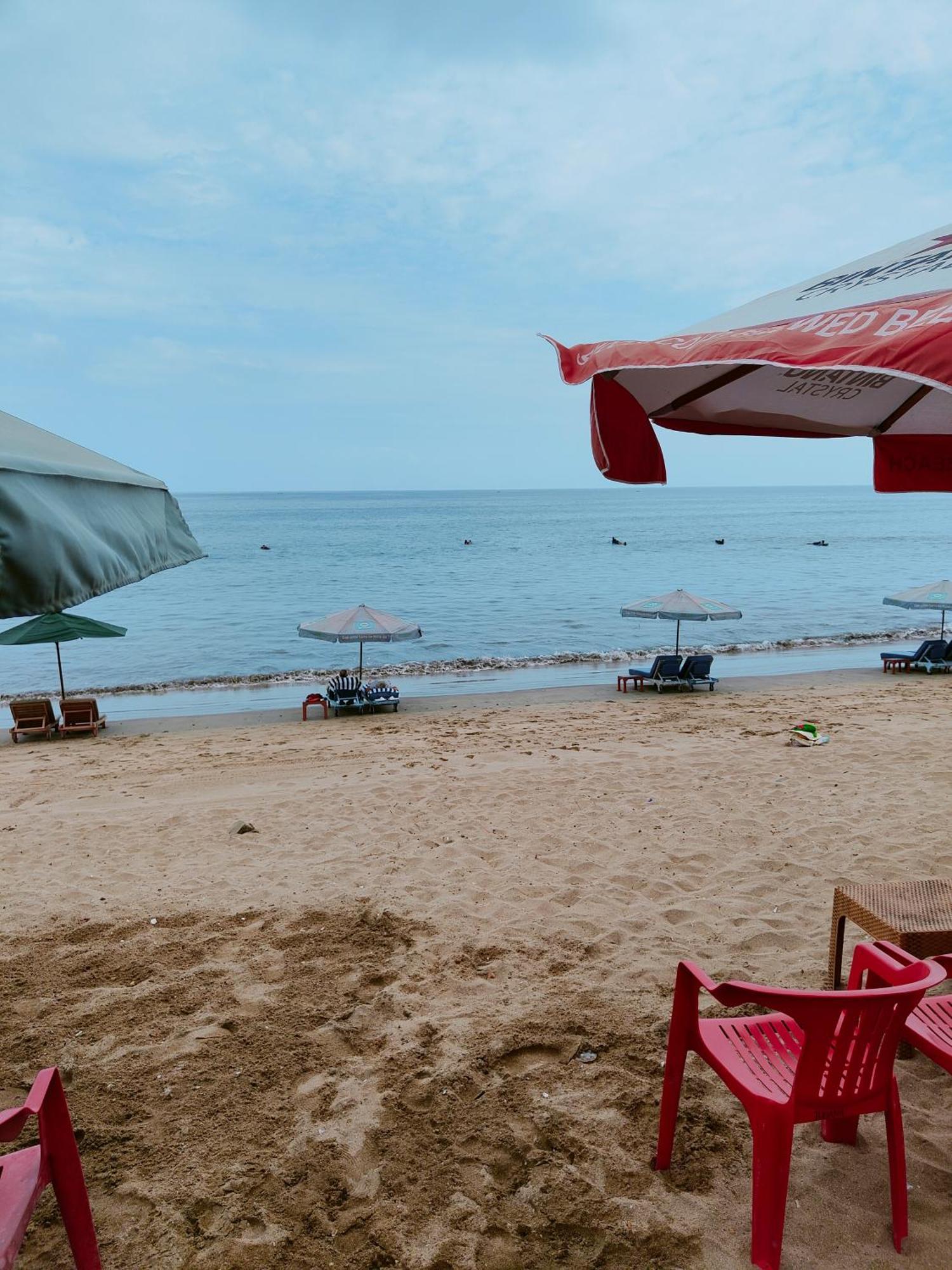 Berlian Inn Kuta Beach Екстер'єр фото